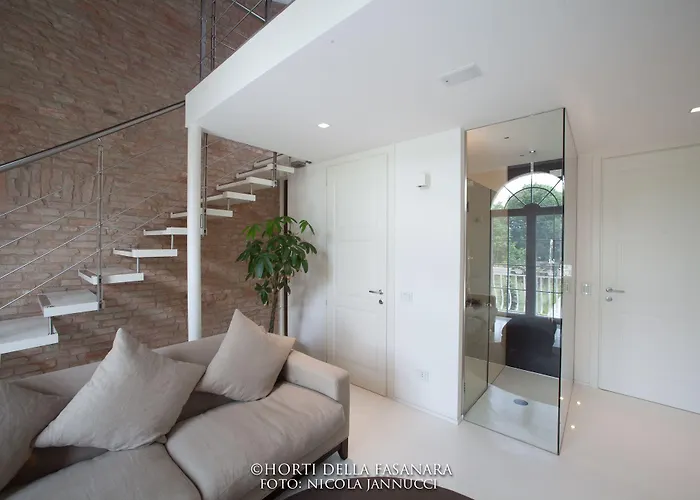 德拉法萨纳拉酒店 乡村民宿 *