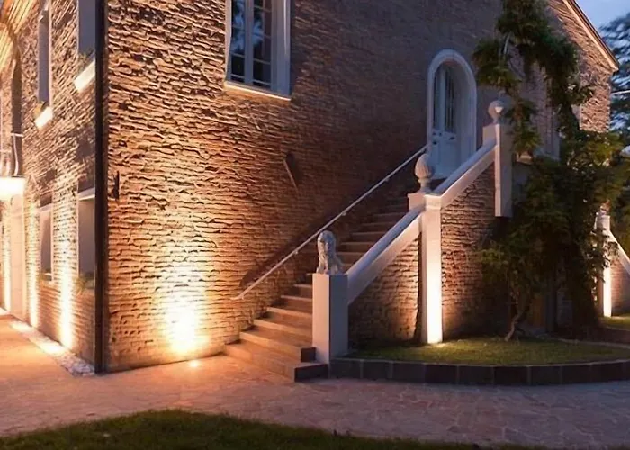 德拉法萨纳拉酒店 * 费拉拉