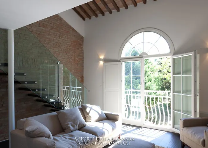 德拉法萨纳拉酒店