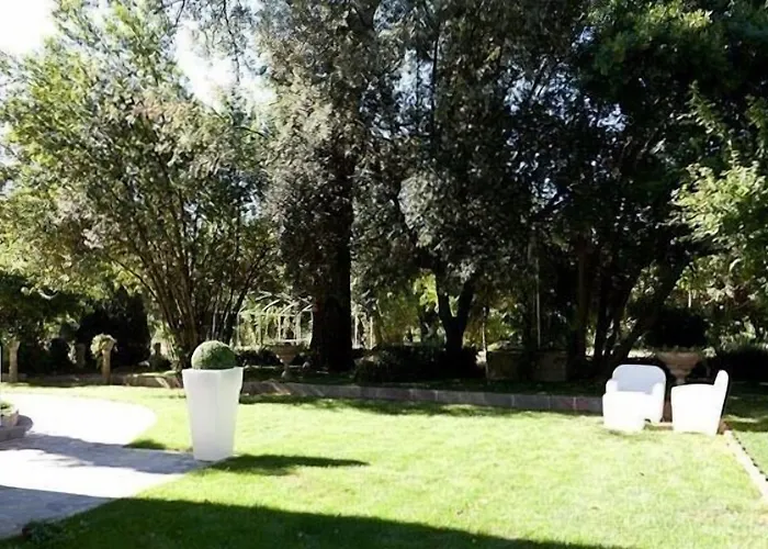 Horti Della Fasanara Kır Evi *