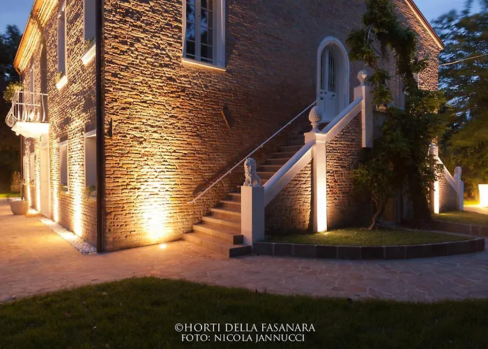 Horti Della Fasanara Kır Evi